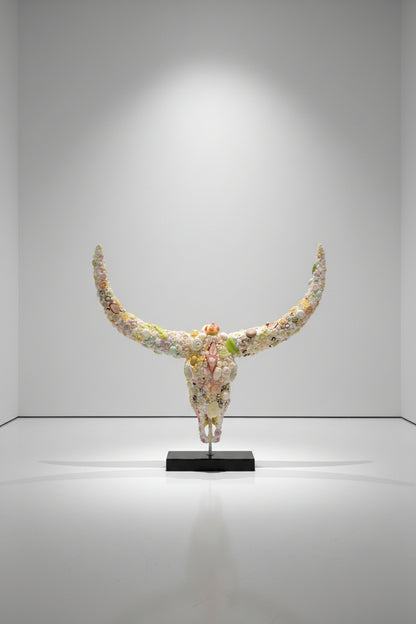 Osamu Watanabe Sculpture FRP、モデリングペースト、樹脂、アクリル絵具 / FRP, Modeling Paste, Resin, Acrylic paint