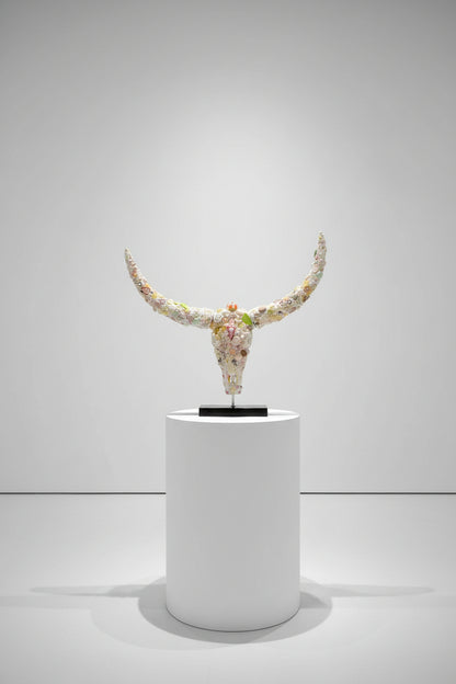 Osamu Watanabe Sculpture FRP、モデリングペースト、樹脂、アクリル絵具 / FRP, Modeling Paste, Resin, Acrylic paint