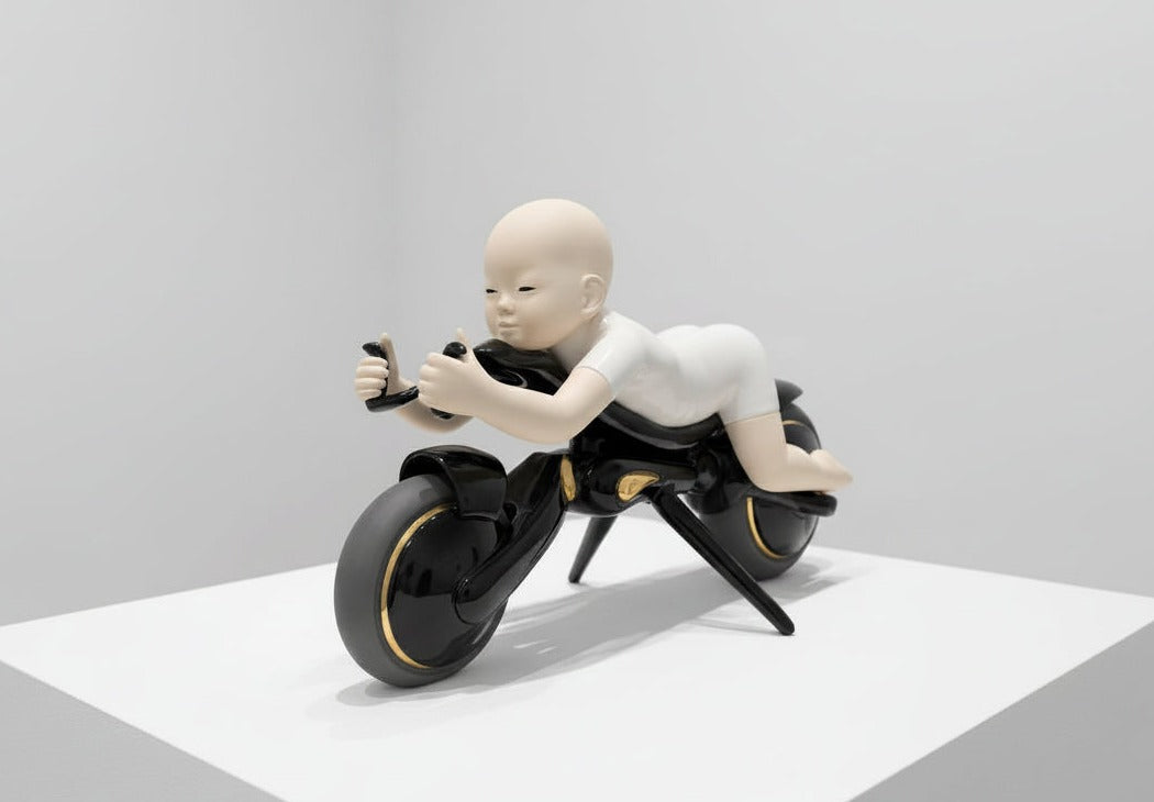 林茂樹「1/2(half)OO」 鋳込み技法、磁器、ボルト、ナット等 / Slip casting, porcelain, bolts, nuts, etc.