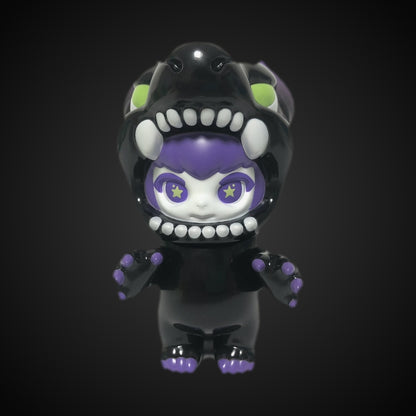スサナ / Susana — Black × Purple｜永島信也 限定ソフビフィギュア ソフトビニール（ソフビ） / Soft Vinyl (Sofubi)