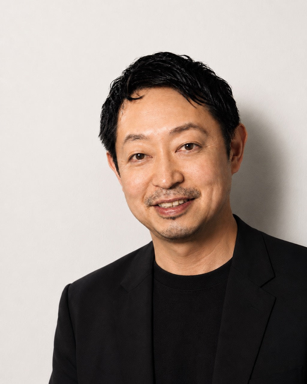 井浦歳和（roidworksgallery 代表）